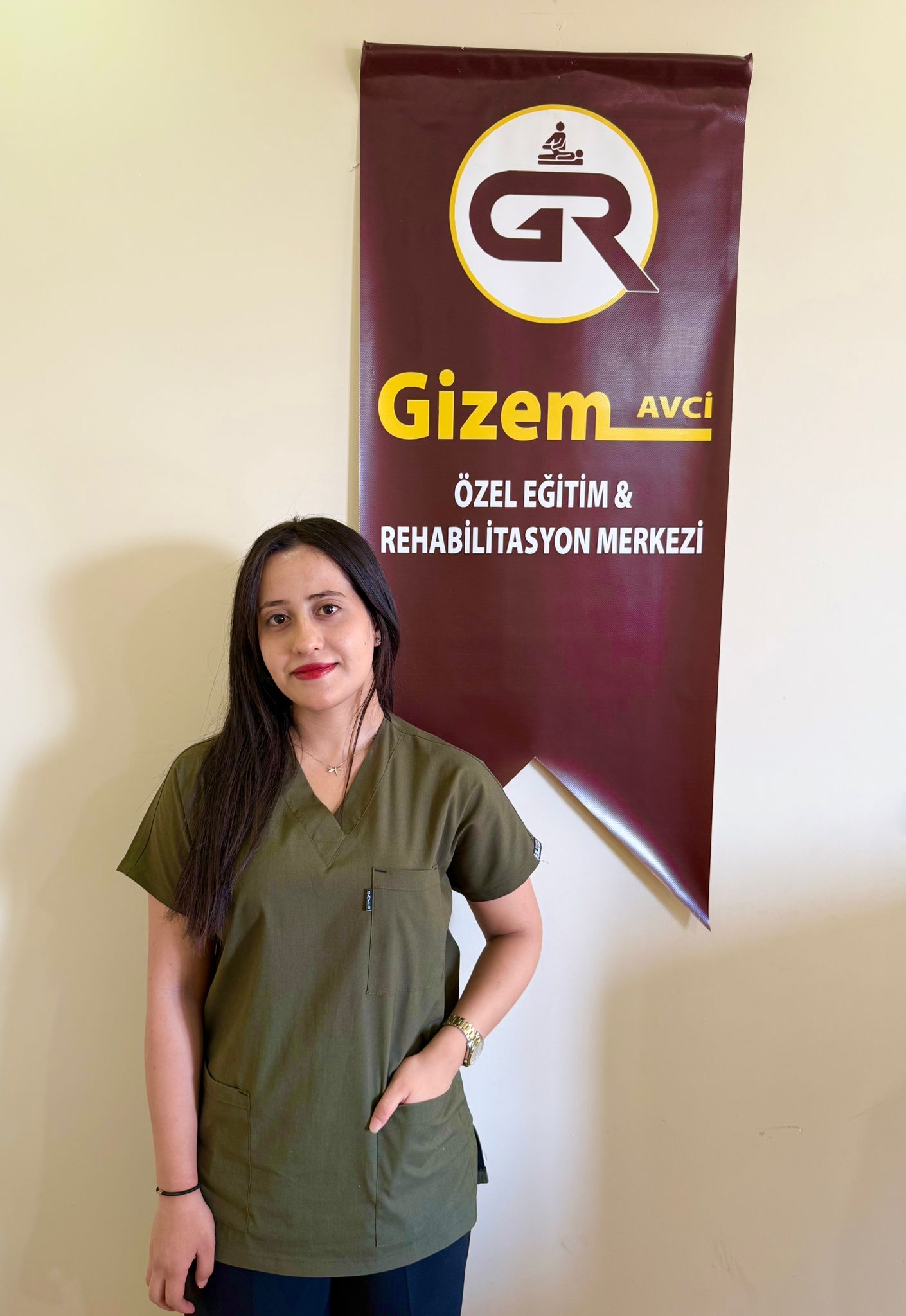 Ayşenur YILDIZOĞLU ÖZEL EĞİTİM UZMAN ÖĞRETİCİ